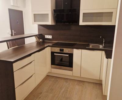 Prodej Byt 3+1, Byt 3+1, Dúhová, Pezinok, Slovensko