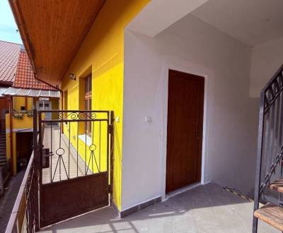 Pronájem Prostory pro obchod, Prostory pro obchod, Hlavná, Prešov, Slo