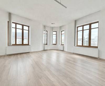 Reprezentativní kanceláře v centru Žiliny, 205 m2, Hlinkovo náměstí