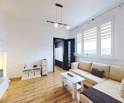 Pronájem Byt 3+1, Byt 3+1, Kotrádova, Prešov, Slovensko