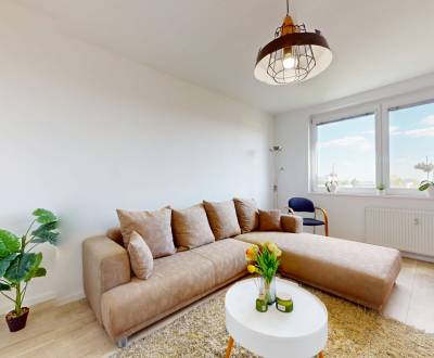 BA/TRNÁVKA-Pronájem předělaného 3i bytu s lodžií + soukromý parking