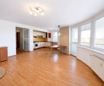 Pronájem Byt 2+1, Byt 2+1, Nejedlého, Bratislava - Dúbravka, Slovensko