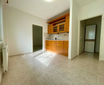 Prodej Byt 1+1, Byt 1+1, Jazerná, Komárno, Slovensko