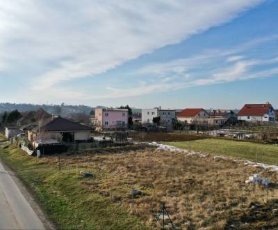 Prodej Pozemky - bydlení, Pozemky - bydlení, Nitra, Slovensko