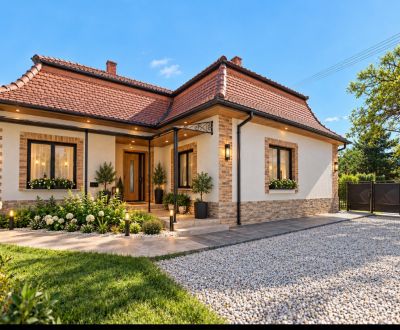 Prodej Rodinný dům, Rodinný dům, Komárno, Slovensko