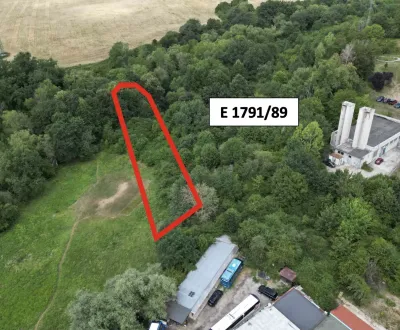 Pronájem Zemědělské a lesní, Žiar nad Hronom, Slovensko
