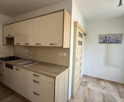 Prodej Byt 3+1, Byt 3+1, Tulská, Banská Bystrica, Slovensko