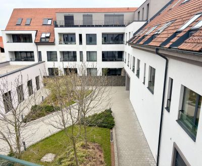 Pronájem Garáže, Garáže, Františkánska, Trnava, Slovensko