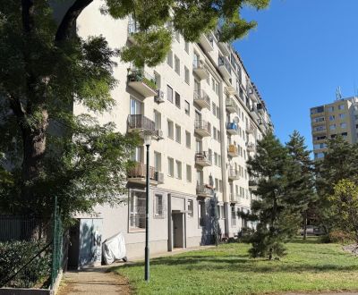 Prodej Byt 2+1, Byt 2+1, Trnavská cesta, Bratislava - Ružinov, Slovens