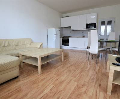 Pronájem Byt 3+1, Byt 3+1, Heydukova, Bratislava - Staré Mesto, Sloven