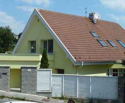 Pronájem Rodinný dům, Myjavská, Bratislava - Staré Mesto, Slovensko