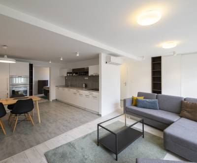 Pronájem Byt 2+1, Byt 2+1, Mýtna, Bratislava - Staré Mesto, Slovensko