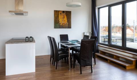 Pronájem Byt 3+1, Byt 3+1, Nitra, Slovensko