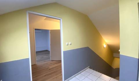 Pronájem Kancelářské prostory, Kancelářské prostory, Štúrova, Nitra, S