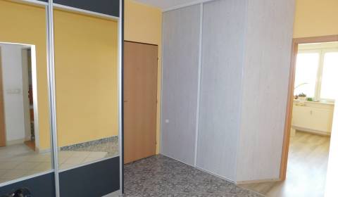 Byt 3+1, Urbánková, prodej, Prievidza, Slovensko