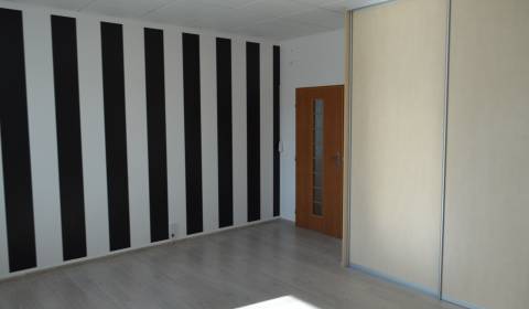 Kancelářské prostory, Štúrova, pronájem, Nitra, Slovensko
