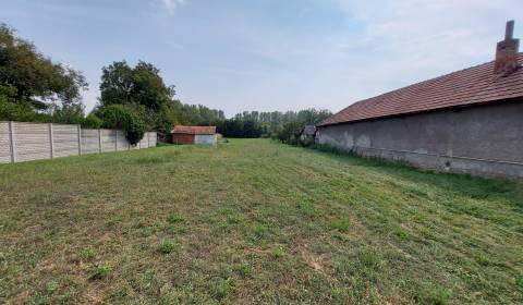 Pozemky - bydlení, prodej, Nové Zámky, Slovensko