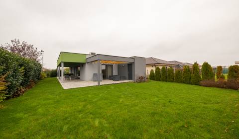 Rodinný dům, Muškátová, prodej, Senec, Slovensko