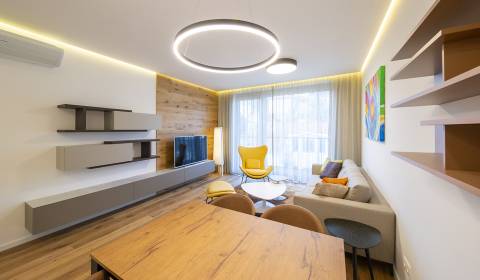 Pronájem Byt 2+1, Byt 2+1, Bellova, Bratislava - Nové Mesto, Slovensko