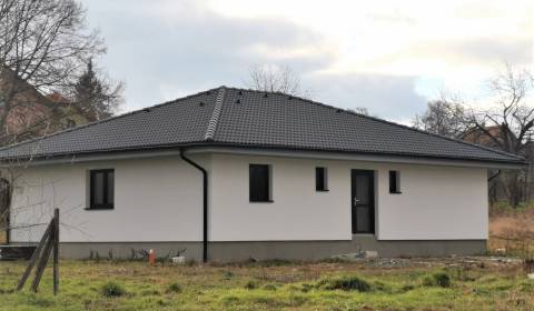 Rodinný dům, prodej, Bánovce nad Bebravou, Slovensko