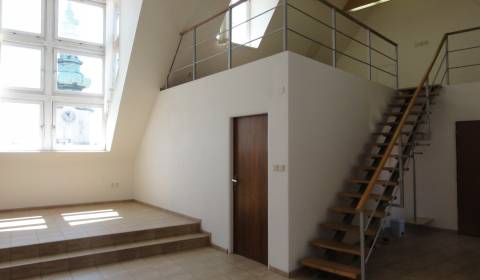 Kancelářské prostory, Župné námestie, pronájem, Bratislava - Staré Mes