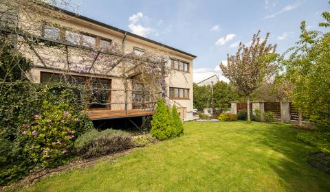 Rodinný dům, Bellova, prodej, Bratislava - Nové Mesto, Slovensko