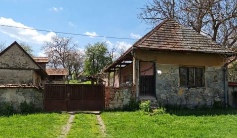 Rodinný dům, prodej, Levice, Slovensko