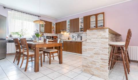 Rodinný dům, Ružová, prodej, Senec, Slovensko