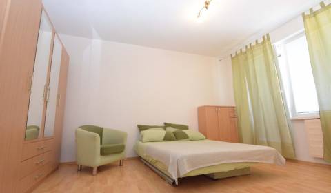 Byt 1+1, Škultétyho, pronájem, Nitra, Slovensko
