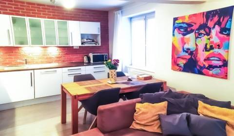 Byt 2+1, Záhrebská, prodej, Bratislava - Staré Mesto, Slovensko