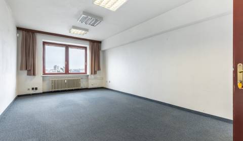 Pronájem Kancelářské prostory, Kancelářské prostory, Tomášikova, Košic