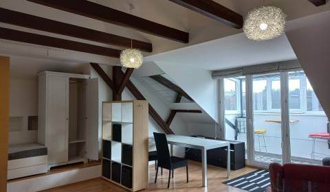 Pronájem Byt 1+1, Byt 1+1, Matúšova, Bratislava - Staré Mesto, Slovens