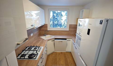 Prodej Byt 3+1, Byt 3+1, Tulská, Banská Bystrica, Slovensko