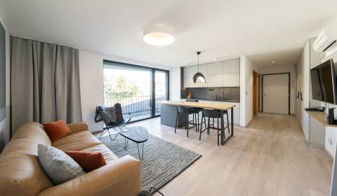 Pronájem Byt 2+1, Byt 2+1, Okánikova, Bratislava - Staré Mesto, Sloven