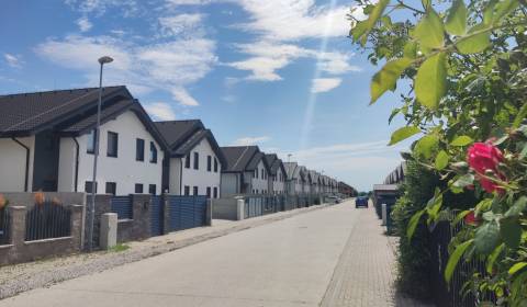 Byt 4+1, Rumančeková, prodej, Dunajská Streda, Slovensko