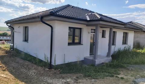 Rodinný dům, prodej, Nitra, Slovensko