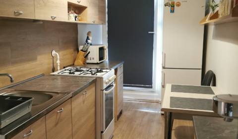 Byt 3+1, Teplická, prodej, Bratislava - Nové Mesto, Slovensko