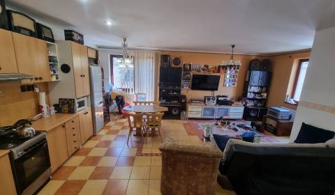 Rodinný dům, prodej, Komárno, Slovensko