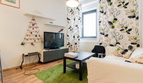 Byt 2+1, Suché mýto, pronájem, Bratislava - Staré Mesto, Slovensko