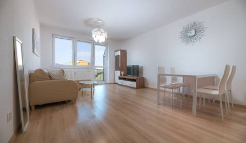 Pronájem Byt 2+1, Byt 2+1, Armádna, Trenčín, Slovensko