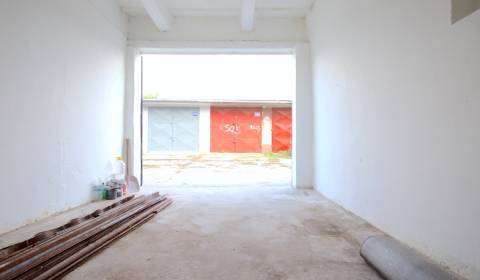 Garáže, Pionierska, prodej, Bratislava - Nové Mesto, Slovensko