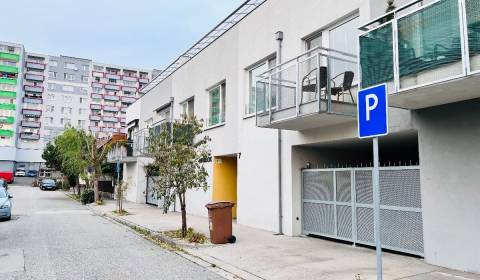Garáže, Oriešková, pronájem, Bratislava - Ružinov, Slovensko
