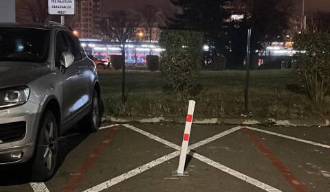 Garáže, pronájem, Bratislava - Petržalka, Slovensko