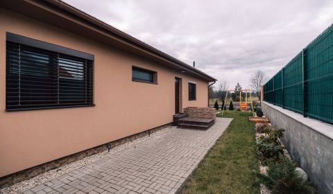Rodinný dům, prodej, Zlaté Moravce, Slovensko