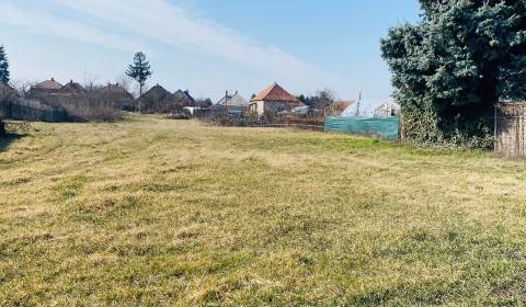 Pozemky - bydlení, prodej, Komárno, Slovensko