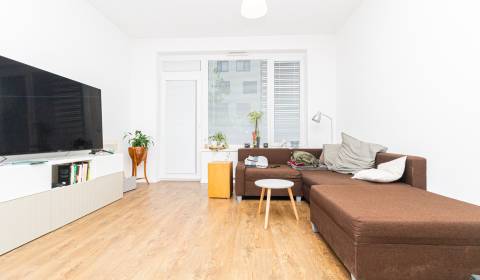 Pronájem Byt 3+1, Byt 3+1, Hany Ponickej, Bratislava - Lamač, Slovensk