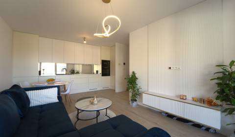 Prodej Byt 3+1, Byt 3+1, Nádražná, Trenčín, Slovensko