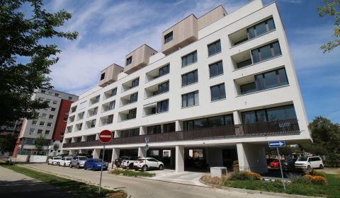 Pronájem Garáže, Garáže, Tomášikova, Bratislava - Ružinov, Slovensko