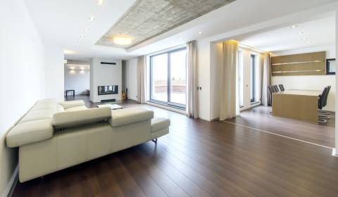 Pronájem Byt 4+1, Byt 4+1, Bárdošova, Bratislava - Nové Mesto, Slovens