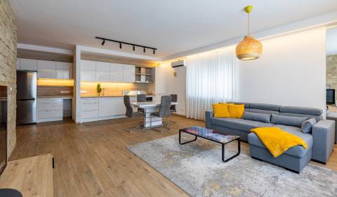 Pronájem Byt 4+1, Byt 4+1, Novosvetská, Bratislava - Staré Mesto, Slov